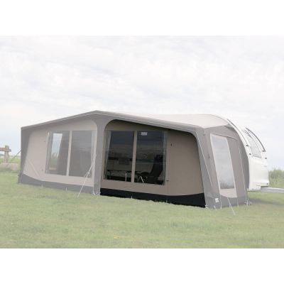 Lounge S17/18  RH Front Panel